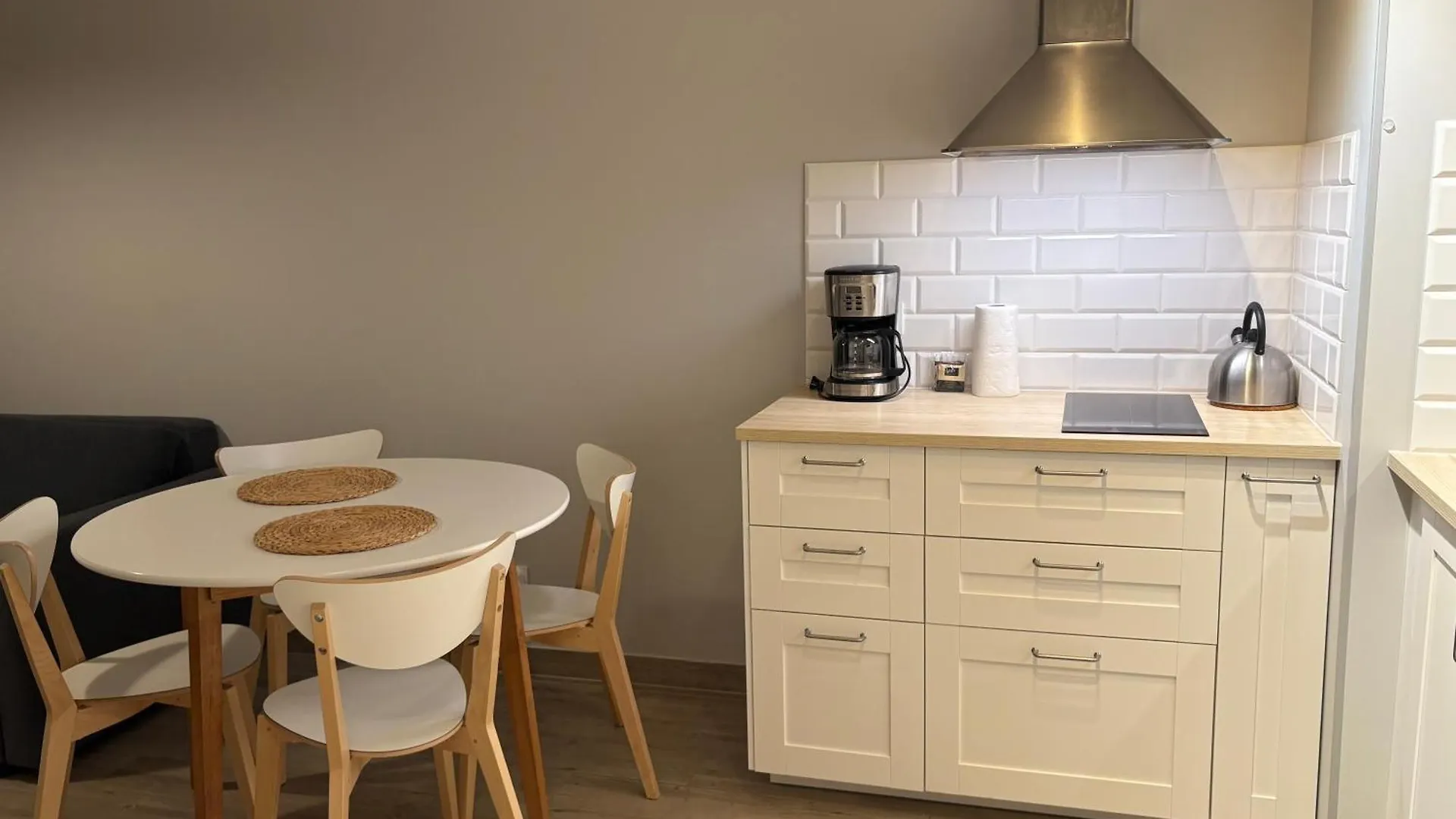 Apartamenty Polanowscy Blisko Morza Kasprowicza 20A Apartament 112 Kolobrzeg 0*,  Poland